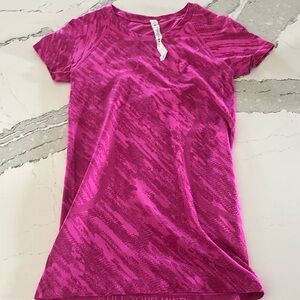Lululemon pink short sleeved shirt